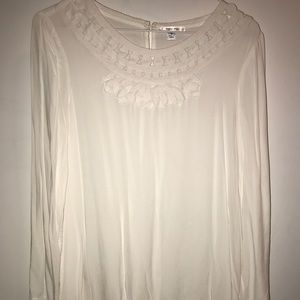 White long sleeve blouse